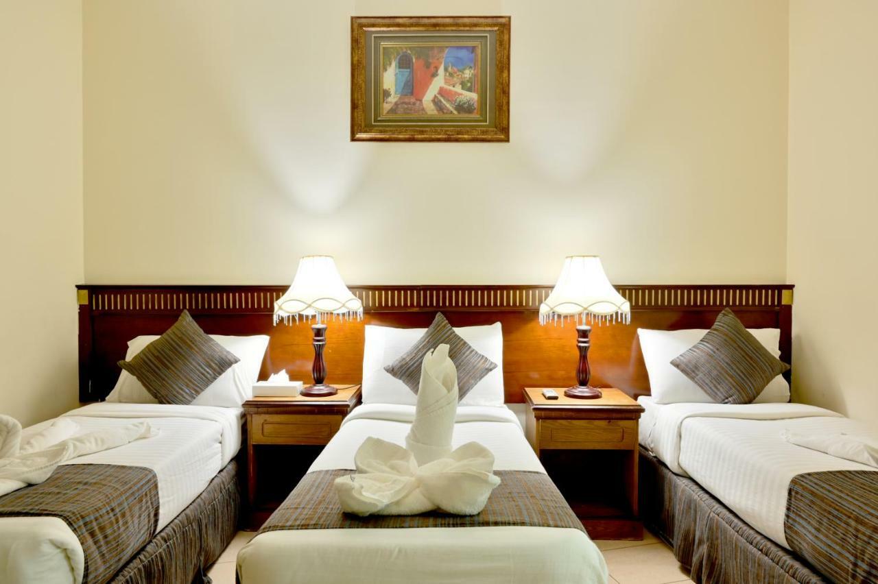 Hayah Taibah Hotel Medina Esterno foto