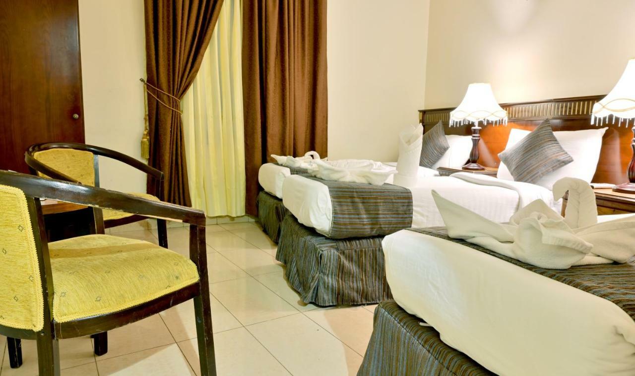 Hayah Taibah Hotel Medina Esterno foto