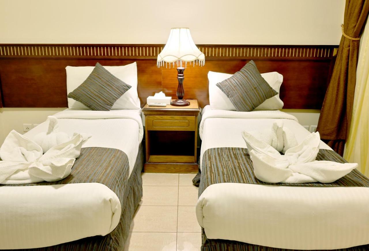 Hayah Taibah Hotel Medina Esterno foto